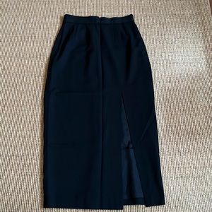 Vintage Henri Bendel black wool skirt. Size 10